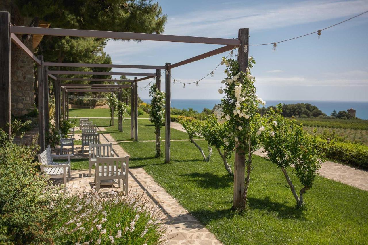 Masseria Agriturismo Torre Di Albidona Trebisacce Bagian luar foto