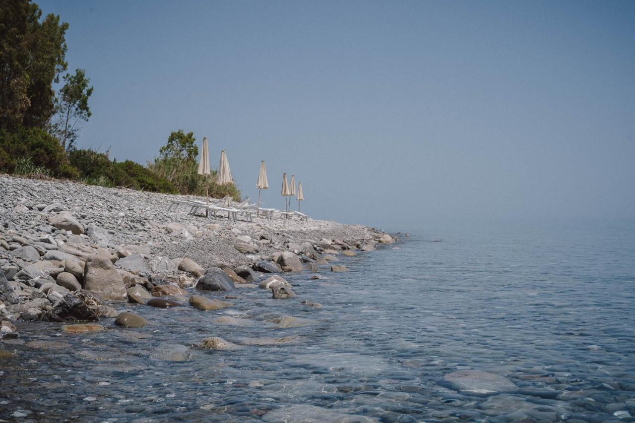 Masseria Agriturismo Torre Di Albidona Trebisacce Bagian luar foto